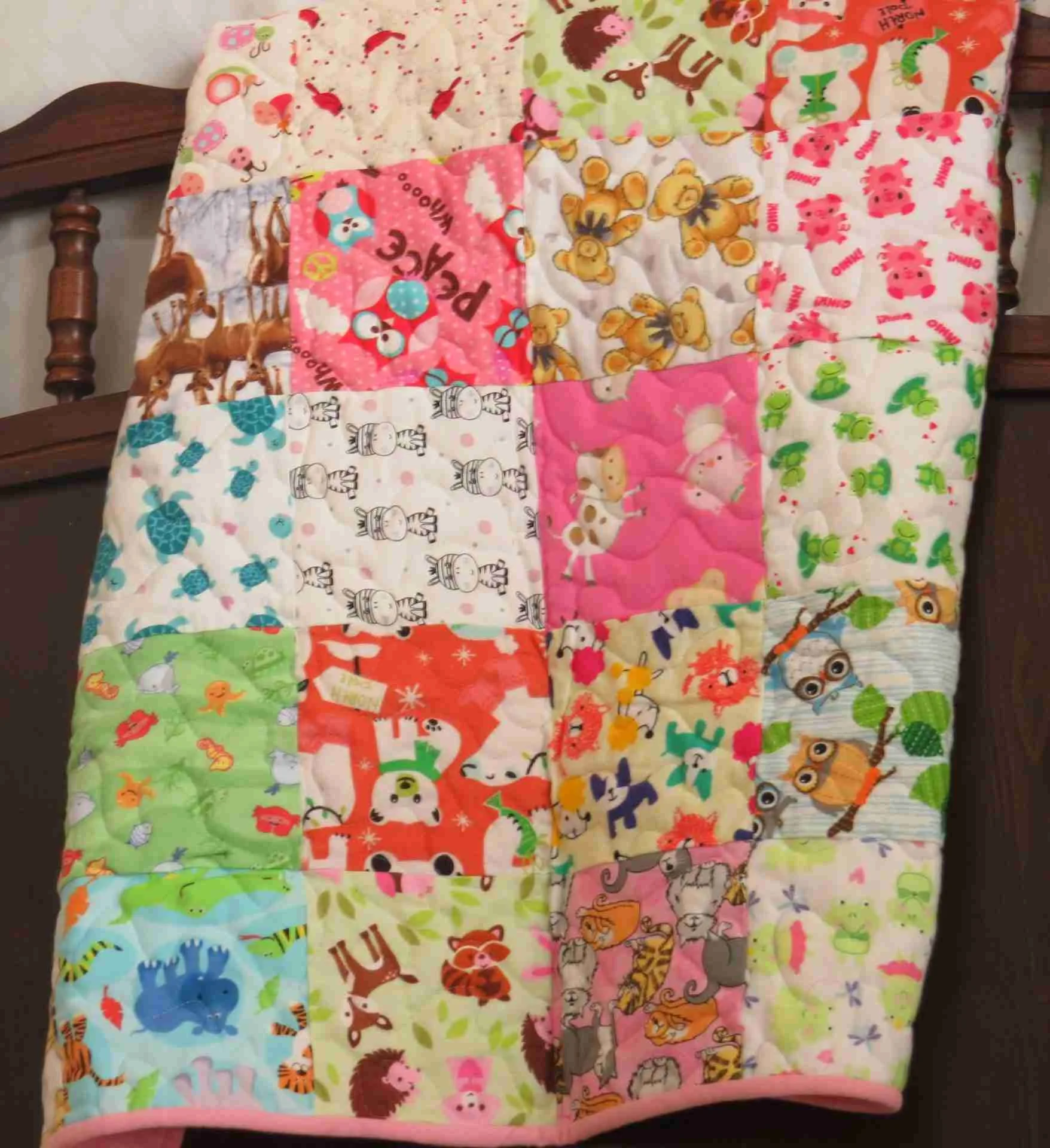 animal ispy baby quilt