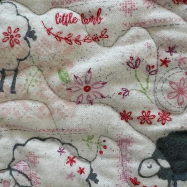 peachy little lamb detail 4