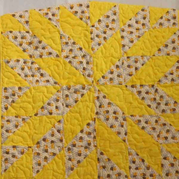 bee kind baby quilt
