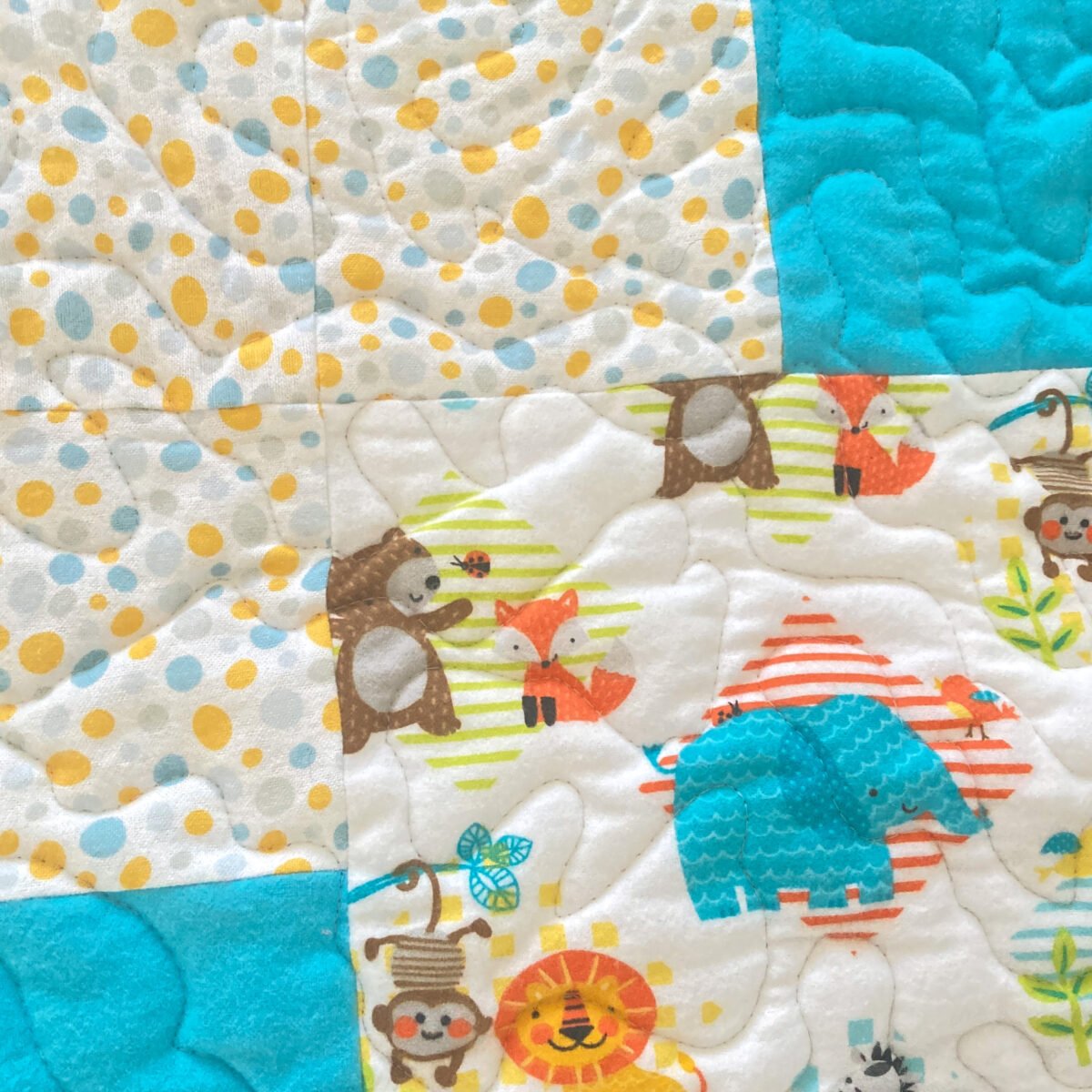 Animal Friends baby quilt detail 3