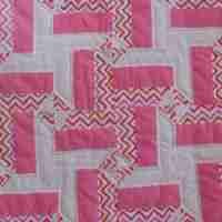 pink a link quilt detail 4
