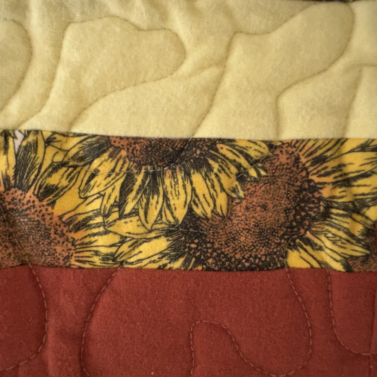 sunflowers baby quilt detail 2