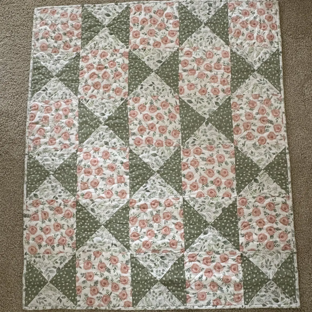 rosebud baby quilt full view