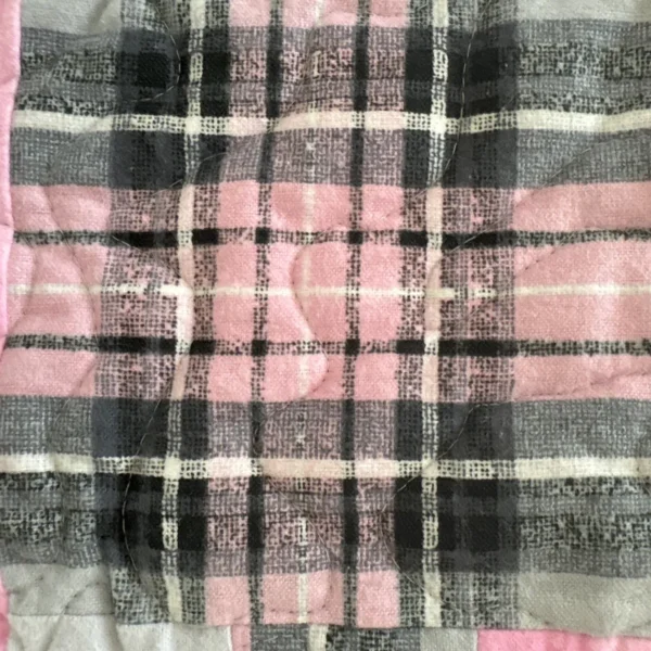 pink plaid baby quilt detail 1
