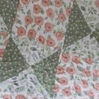 rosebud quilt detail 2