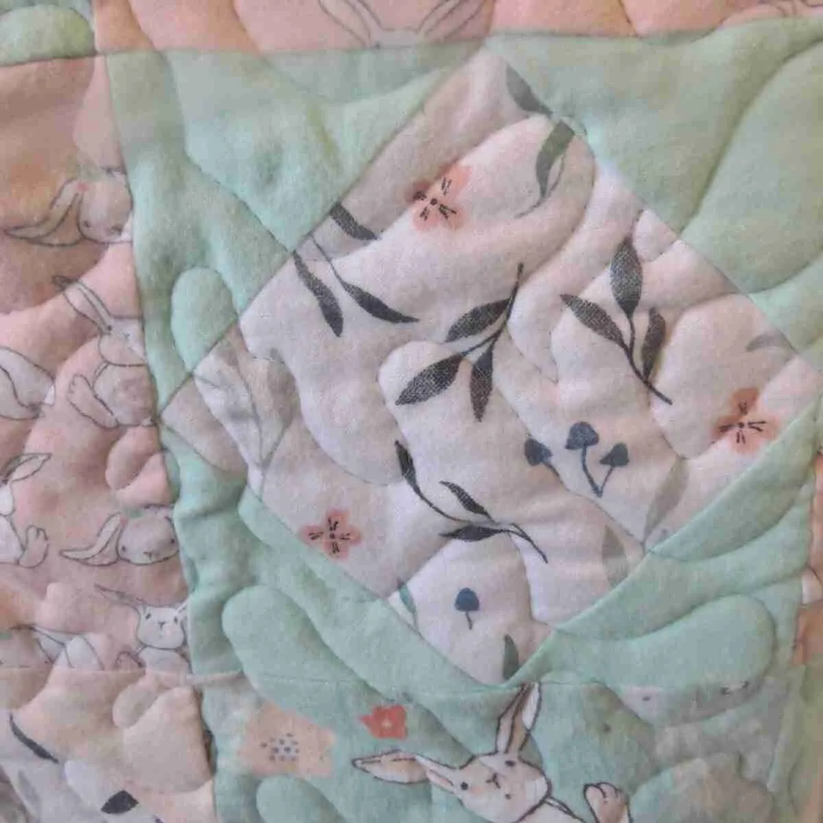 bunny trails baby quilt 3
