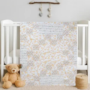 giraffe baby quilt product image