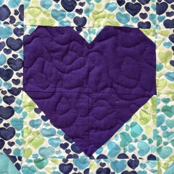sweet hearts baby quilt detail 1