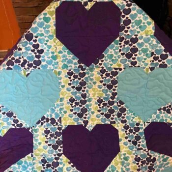 sweet hearts baby quilt close up