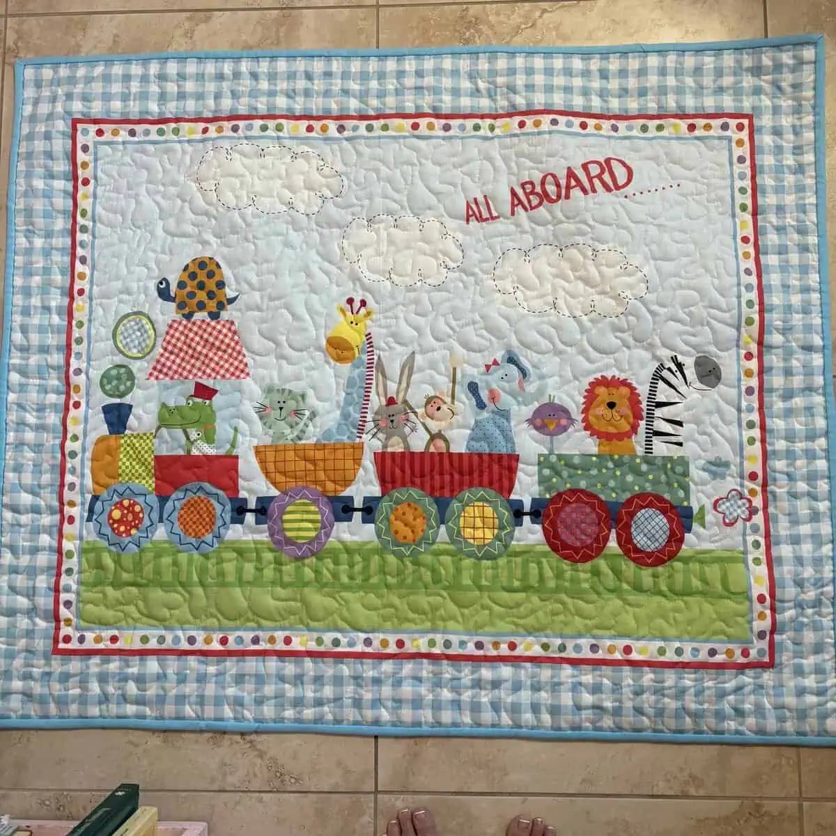 Animal Train Baby Quilt detail d