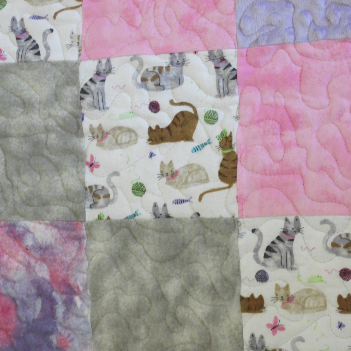 Kittens & cuddles baby quilt detail 7