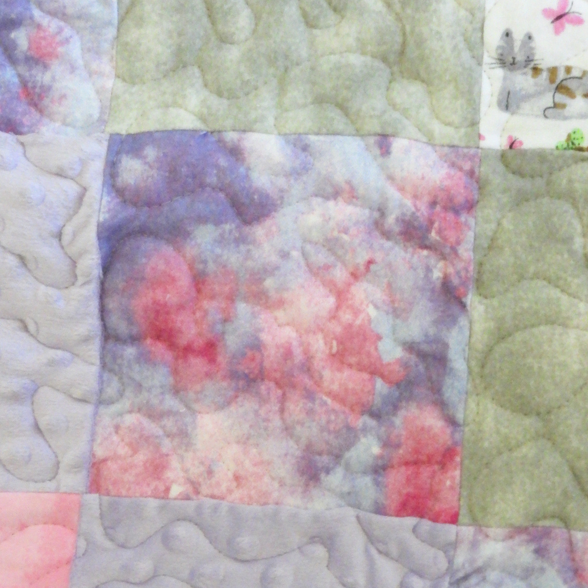 Kittens & cuddles baby quilt detail 2