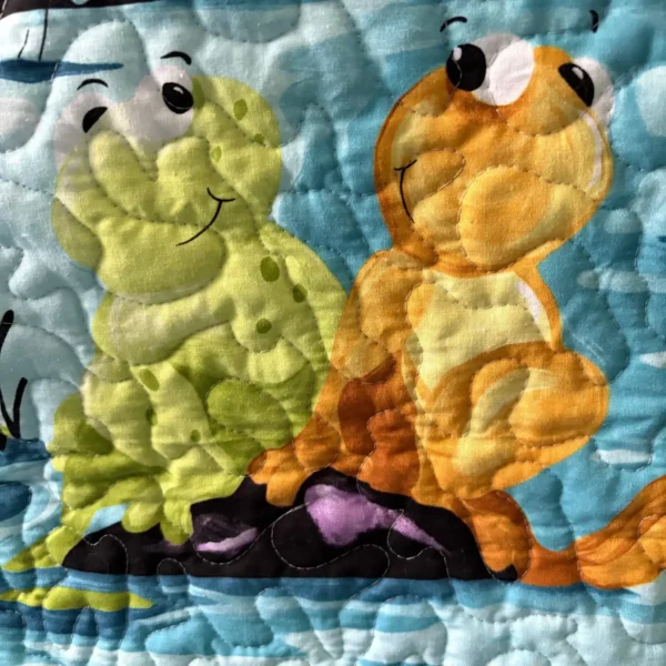 Froggy Friends quilt closeup detail