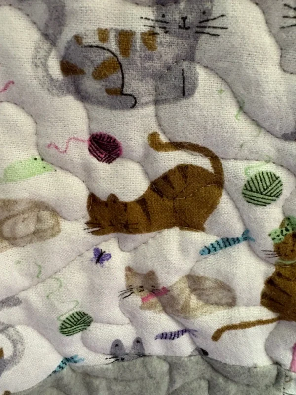 kittens & cuddles baby quilt detail 1