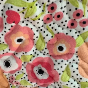peach flowers baby quilt detail 1
