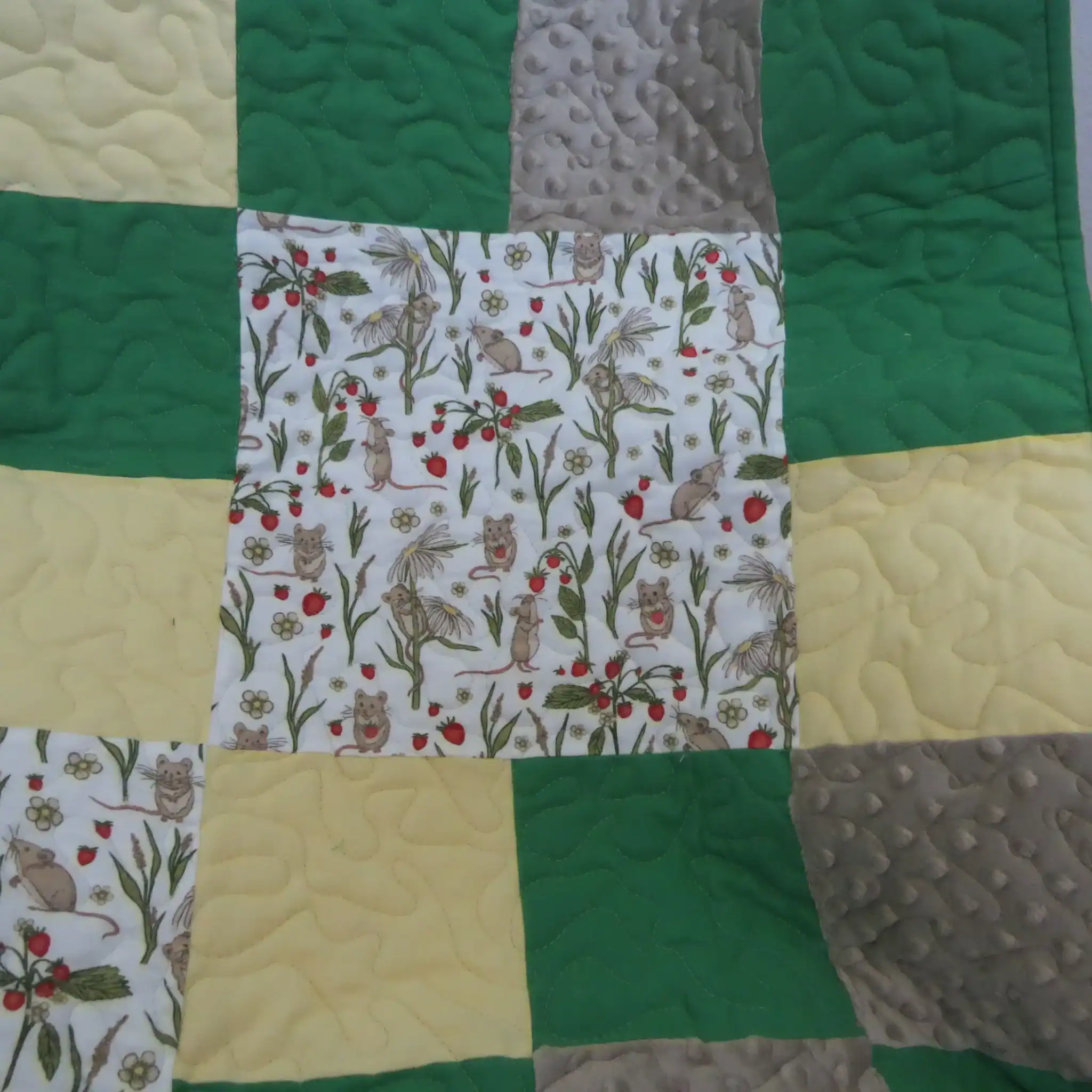 Mice & Minky Baby Quilt detail 4