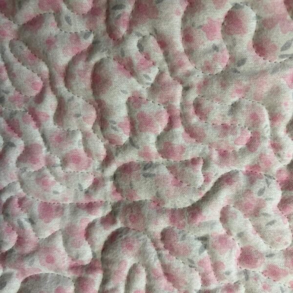 Blooms & blush baby quilt close up