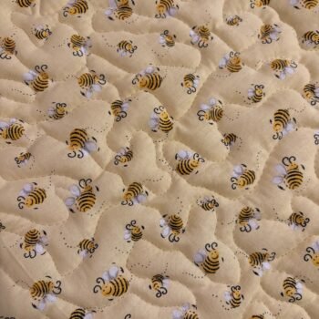 bee playmat close up